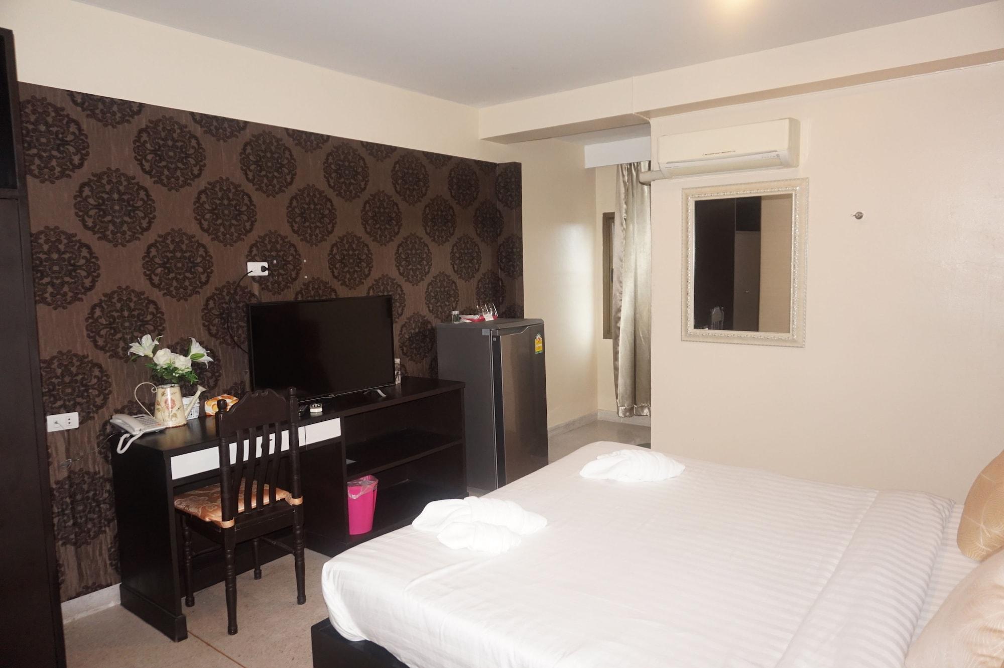 Metro Residence Сурин Екстериор снимка