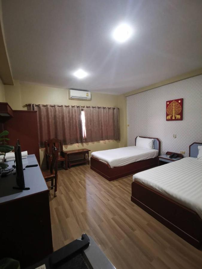 Metro Residence Сурин Екстериор снимка