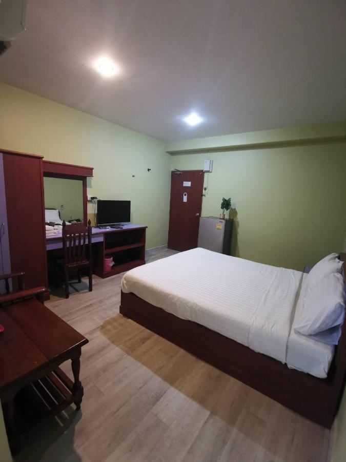 Metro Residence Сурин Екстериор снимка